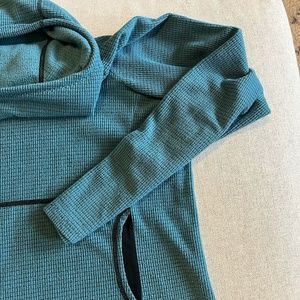 Melanzana Microgrid Fleece
